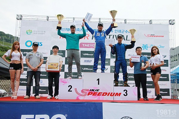 a7659dfb043f4ea8d8ec7621dd559300_1471591